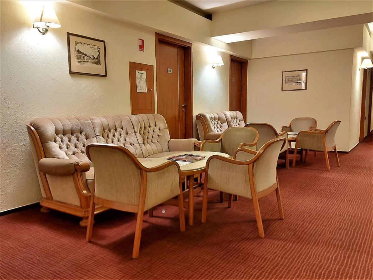 Csipke Hotel 키슈쿤헐러시 외부 사진